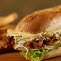 Sandwich de lomito, un gran platillo argentino para los amantes de la carne